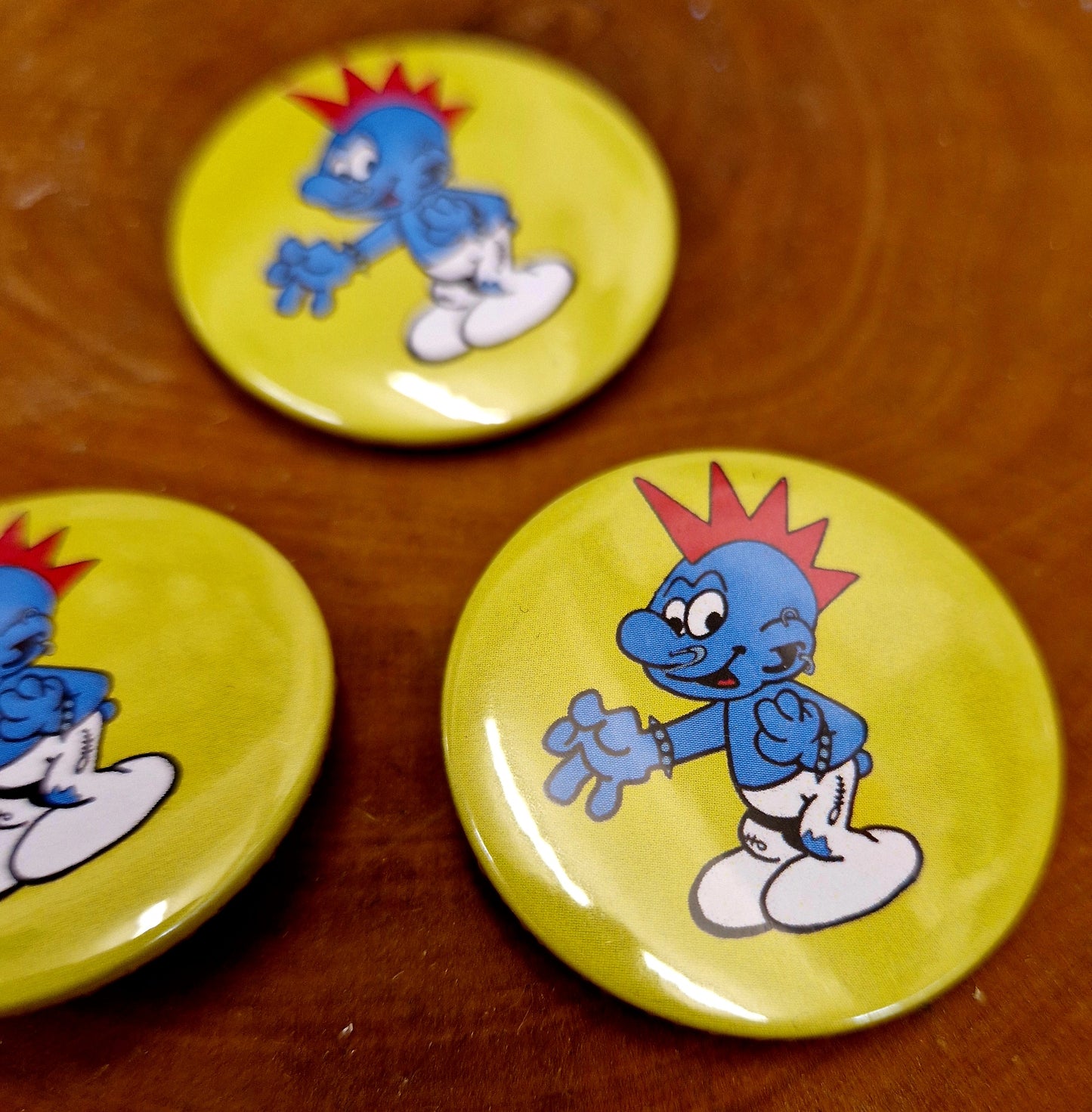 Retro badge - Punk Smurf