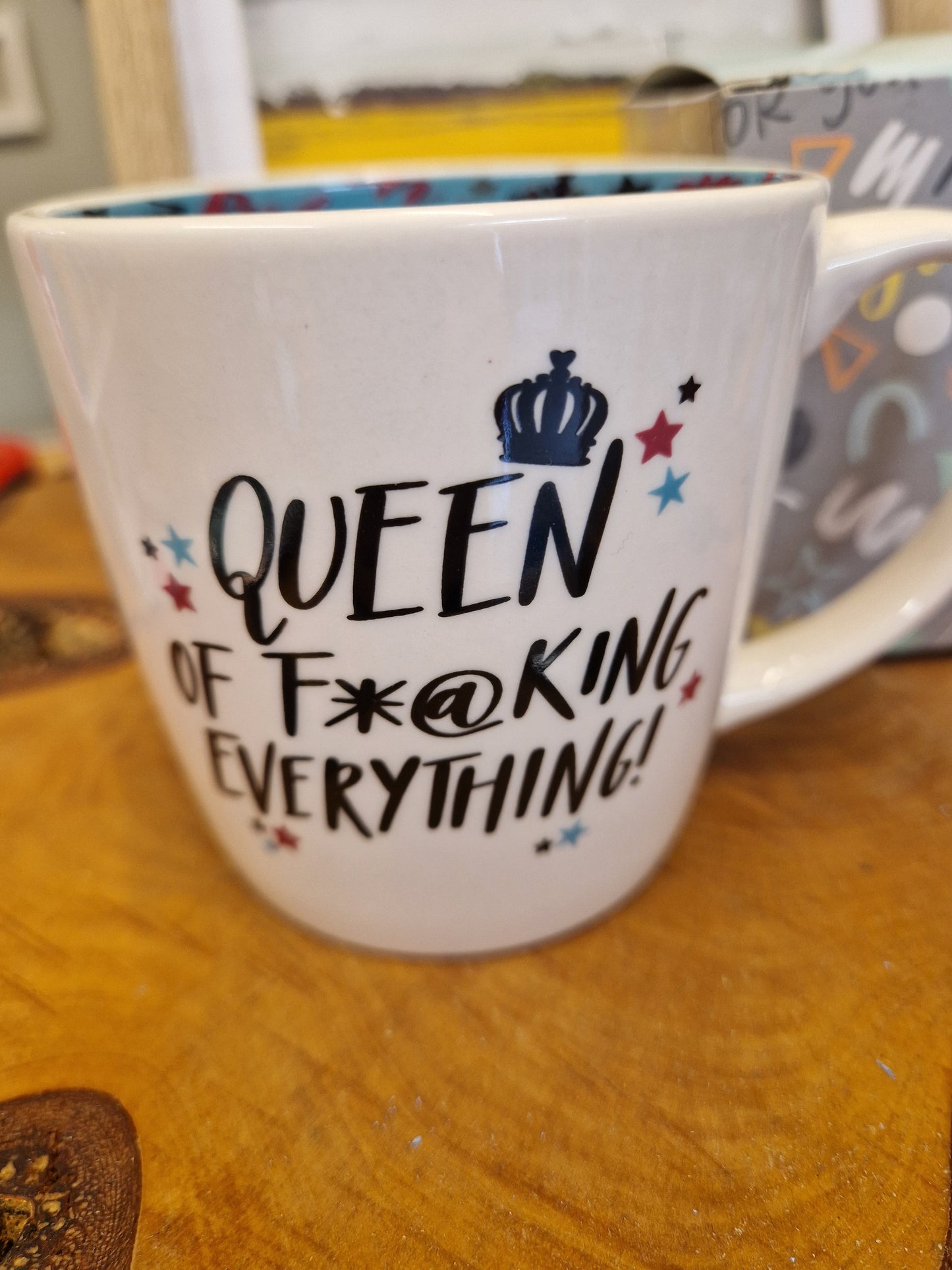 WPL Novelty mug - Queen of f*@king everything